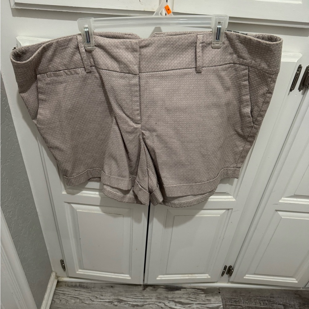 Maurice’s brand shorts